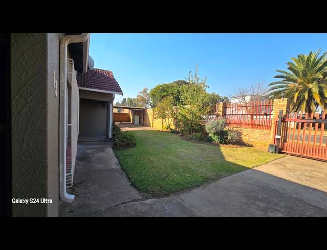 3 BEDROOM PROPERTY TO RENT IN FREEWAY PARK